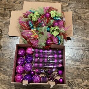 Festive Christmas Wreath and Ornament 44 pieces Set multicolor new